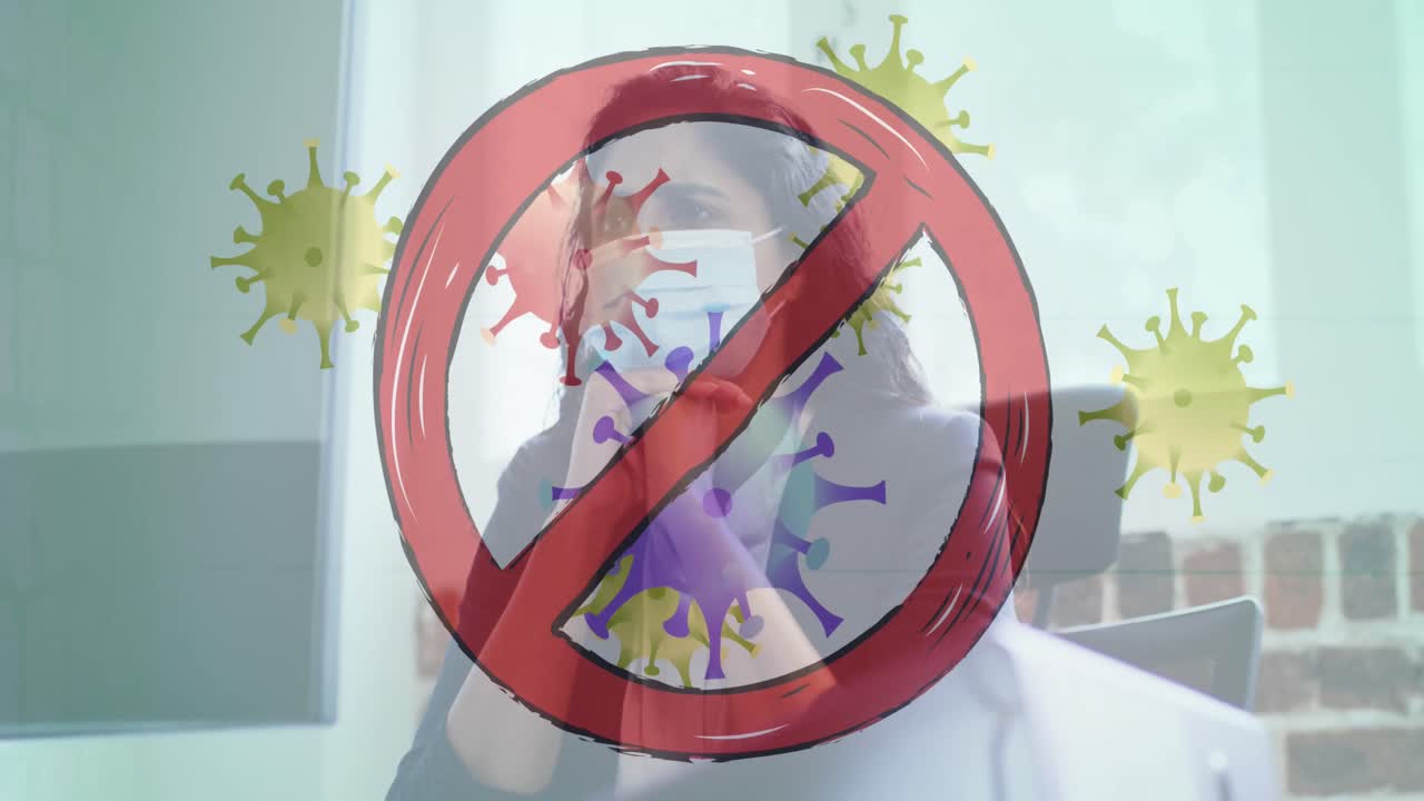 코로나19 세포가 사무실에서 마스크를 쓰고 있는 사려 깊은 여성을 상대로 움직이는 것을 멈춰라