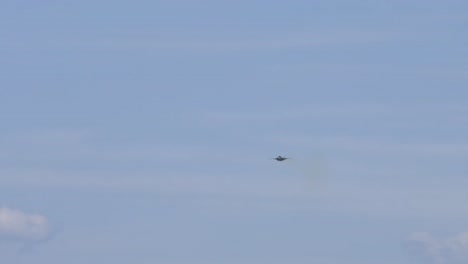 exhibición en solitario del poderoso f-35 lightning ii en el espectáculo aéreo de abbotsford