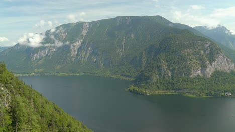 Hallstatt-Dorfpanorama-Vom-Hallstatt-Skywalk-Aus-Gesehen