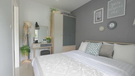 Clean-White-Bedroom-With-Natural-Lighting