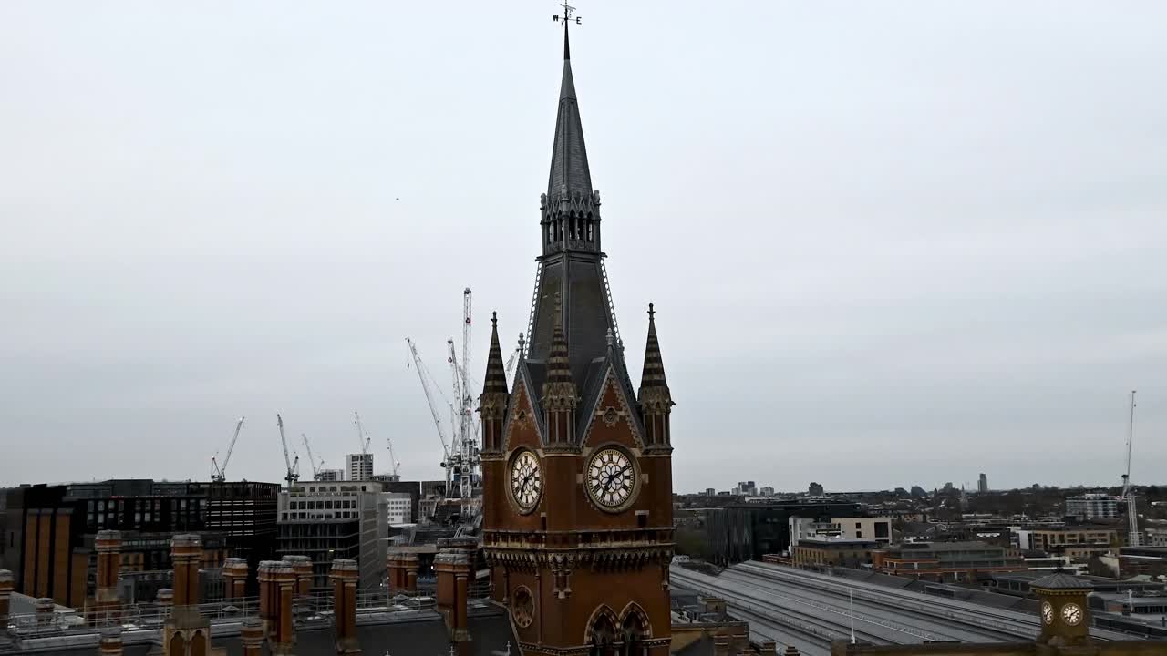 표준 호텔, 런던, 영국의 옥상에서 판크라스 르네상스 호텔 시계의 저녁 전망