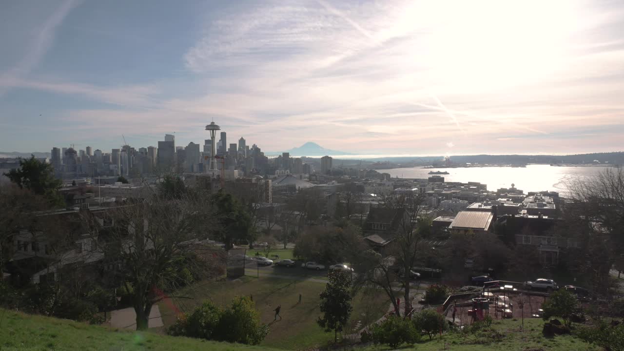 시애틀 스카이 라인과 도시 풍경 스페이스 바늘과 함께 타임 스