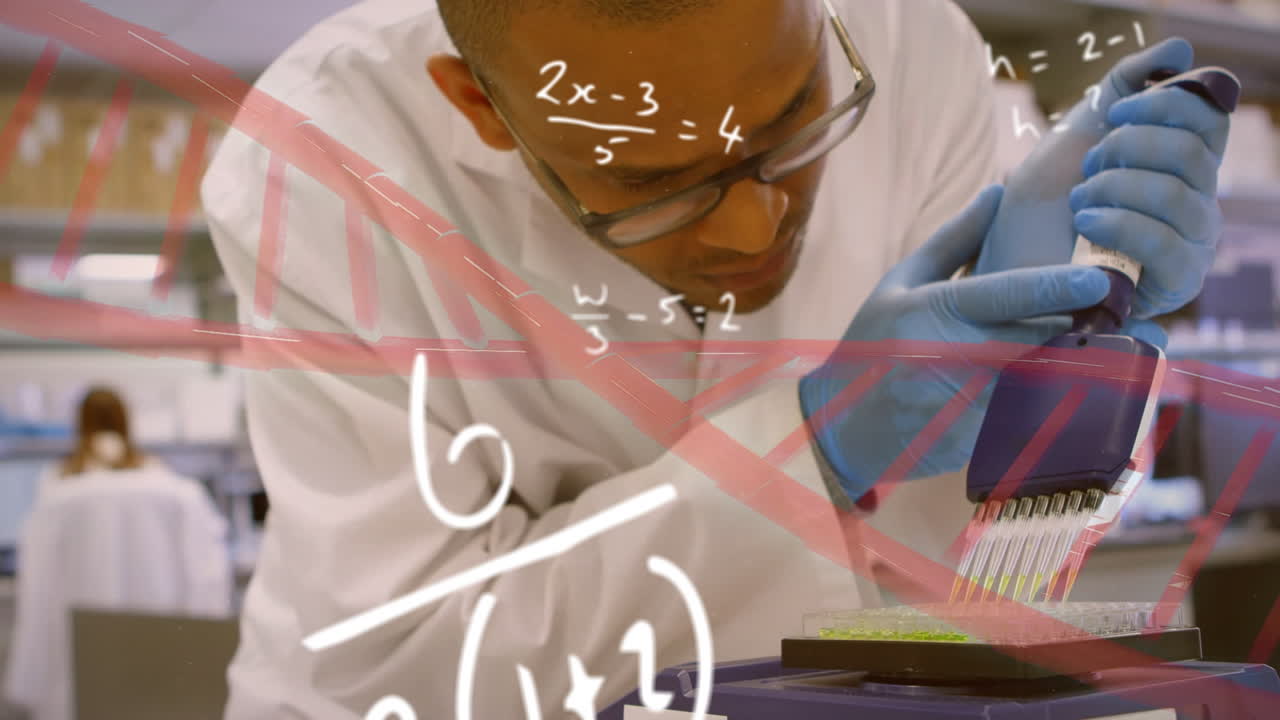 animación de la cadena de adn giratoria y fórmulas matemáticas sobre el científico