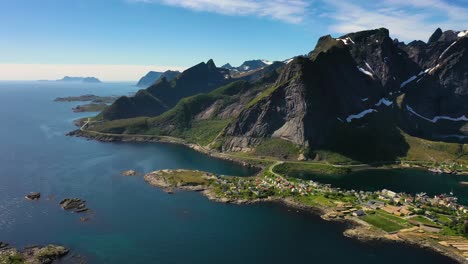 Reine-Lofoten-is-an-archipelago-in-the-county-of-Nordland,-Norway.