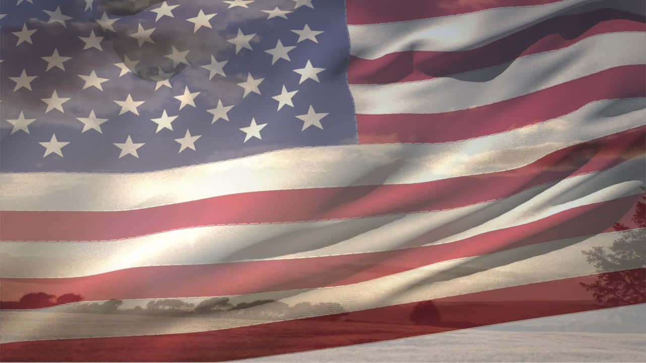 la bandera estadounidense y el océano