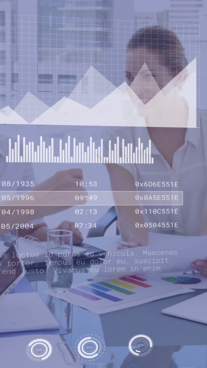 animación del procesamiento de datos financieros en diversos grupos de empresarios