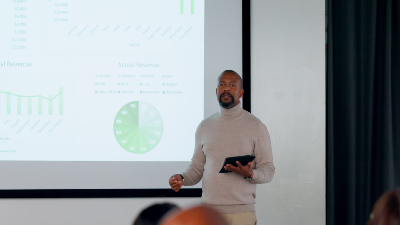 presentación, hombre negro y gente de negocios