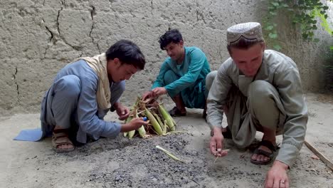 Traditional-Fire-Pit-Corn-Roasting-Technique