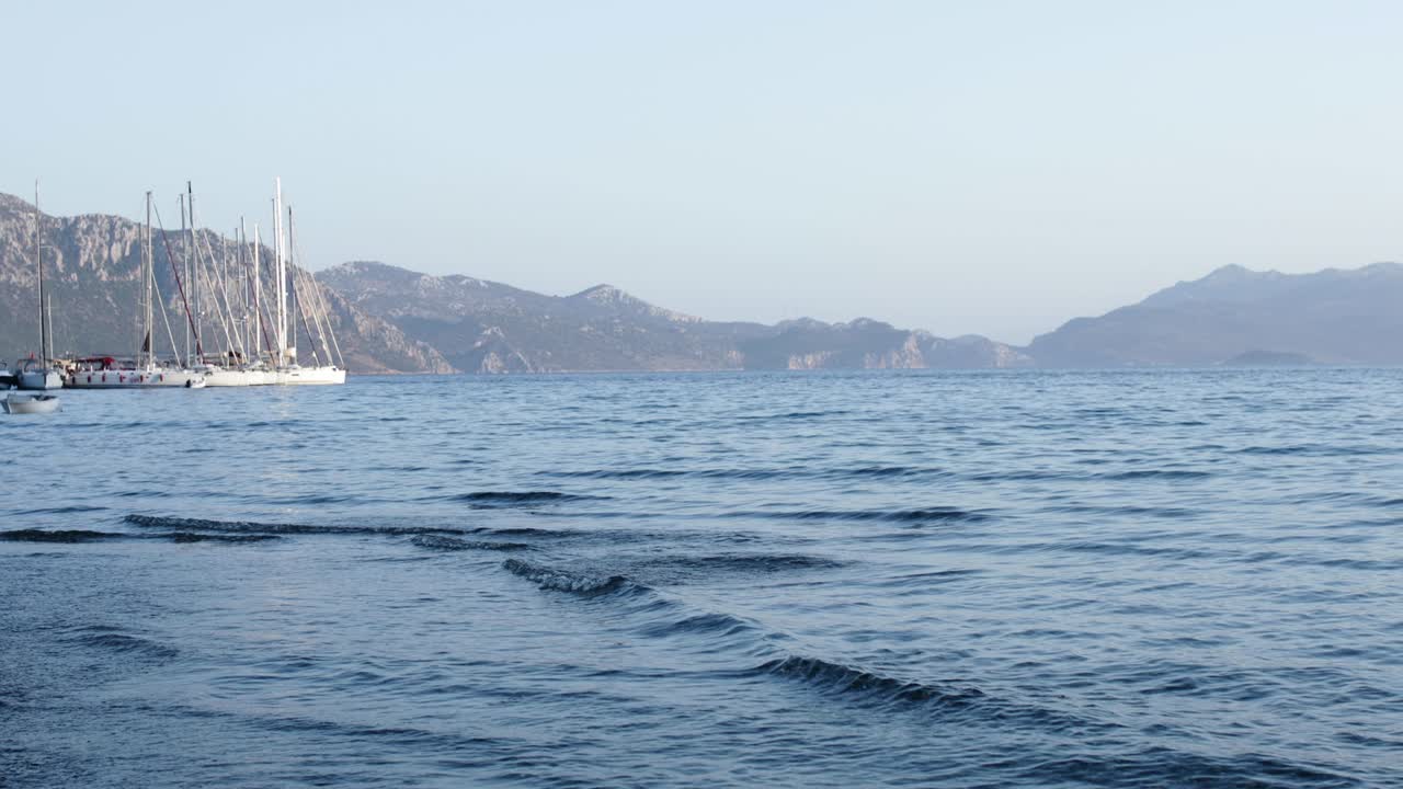 여름에 마르마리스 칠면조 해변