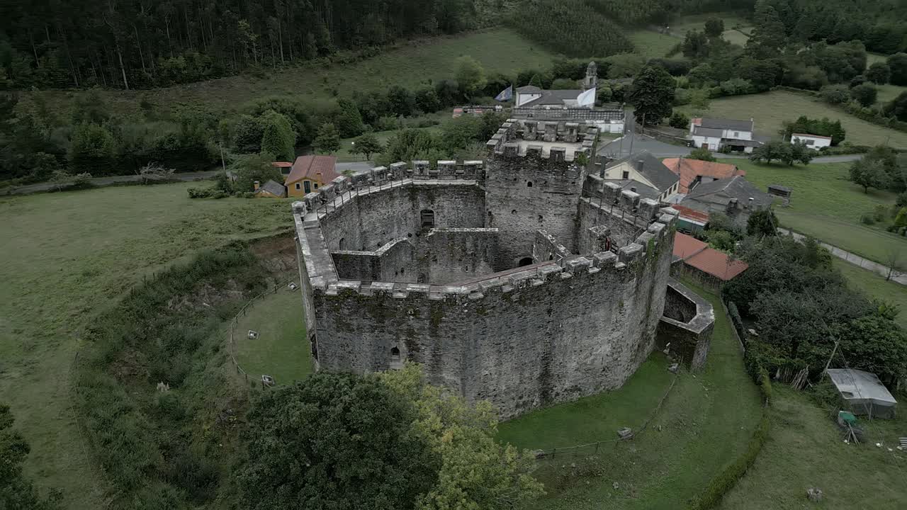 círculo aéreo del castillo de moche, galicia, españa