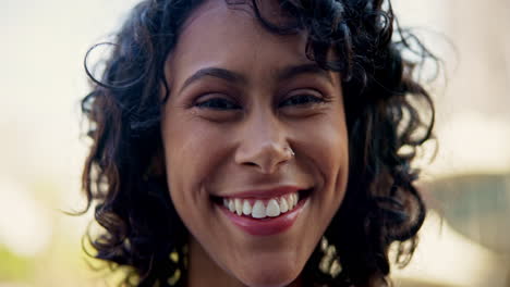 Woman,-smile-and-face-closeup-in-city