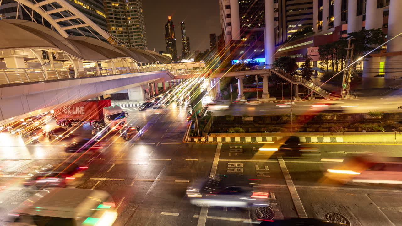 timelapse of rush hour traffic in central bangkok at night