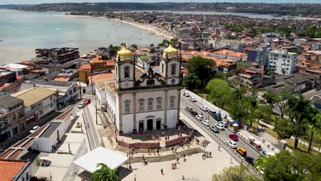 Paisaje-De-La-Iglesia-De-Bonfim-En-El-Famoso-Lugar-Turístico-Del-Centro-De-Salvador,-Estado-De-Bahia,-Brasil