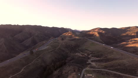 paso de tejon cerca de los ángeles, también llamado la vid, antena de carretera dividida