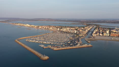 Luftaufnahme-Der-Stadt-Palavas-les_flots-Sunrise-Marina-Yachthafen-Kanal