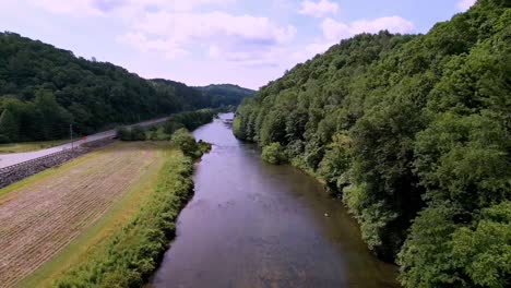 nueva antena de río en el condado de ashe nc