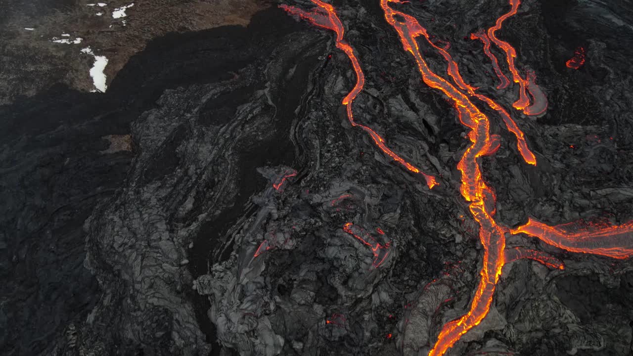 flujo de lava en islandia