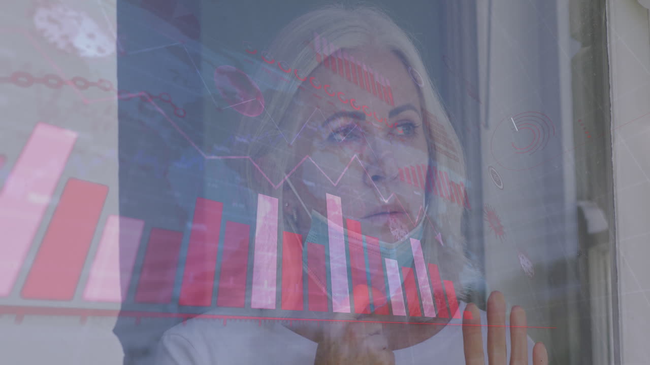 анимация обработки данных над кавказской женщиной с маской на лице