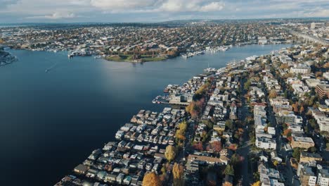 Vista-Aérea-Panorámica-Del-área-De-Lake-Union,-Seattle,-Washington,-En-Un-Día-Soleado