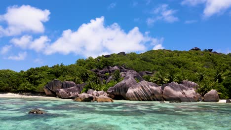 Seychellen-La-Digue-Rocks-Aerial-Drone51.mp4