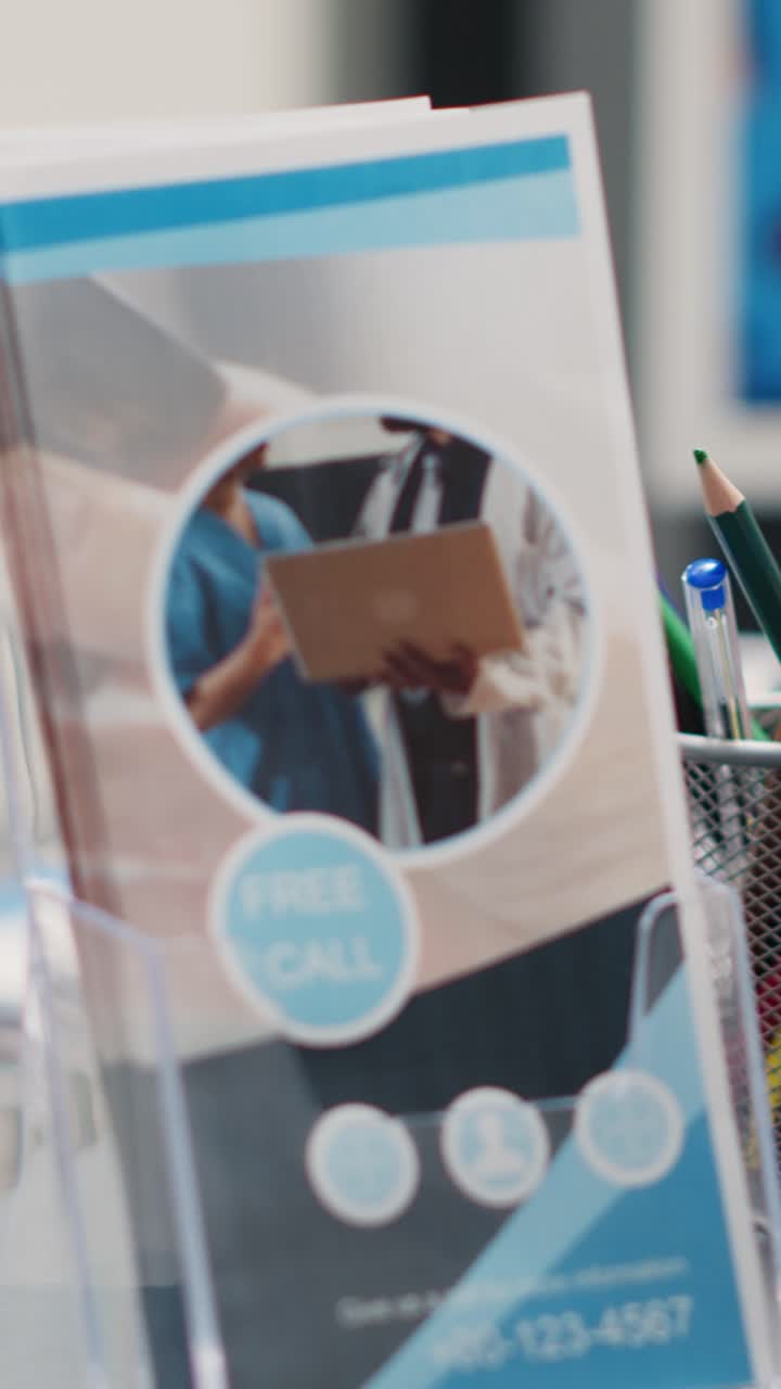 Video verticali: moduli di registrazione e brochure mediche