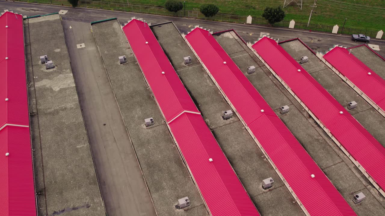 hermoso patrón de unidades de almacenamiento de alquiler público en los estados unidos