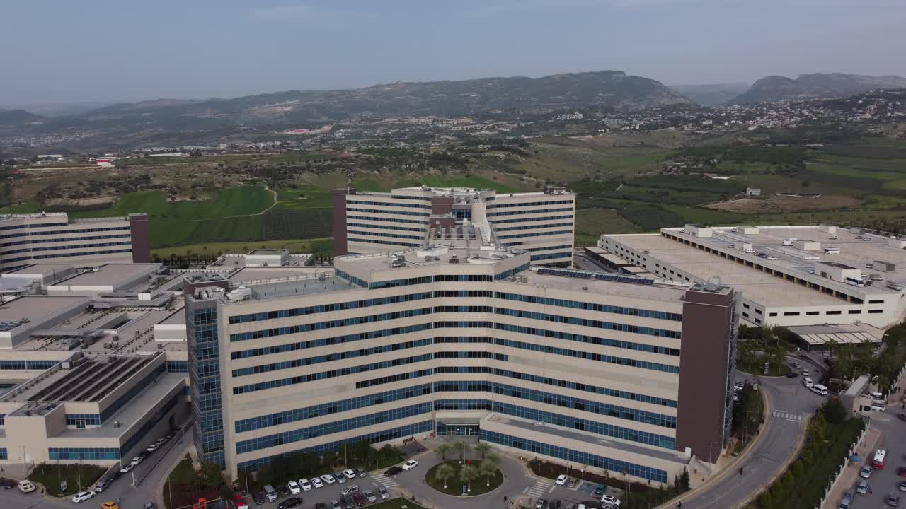 대형 병원 블록 을 공중 에서 볼 수 있다