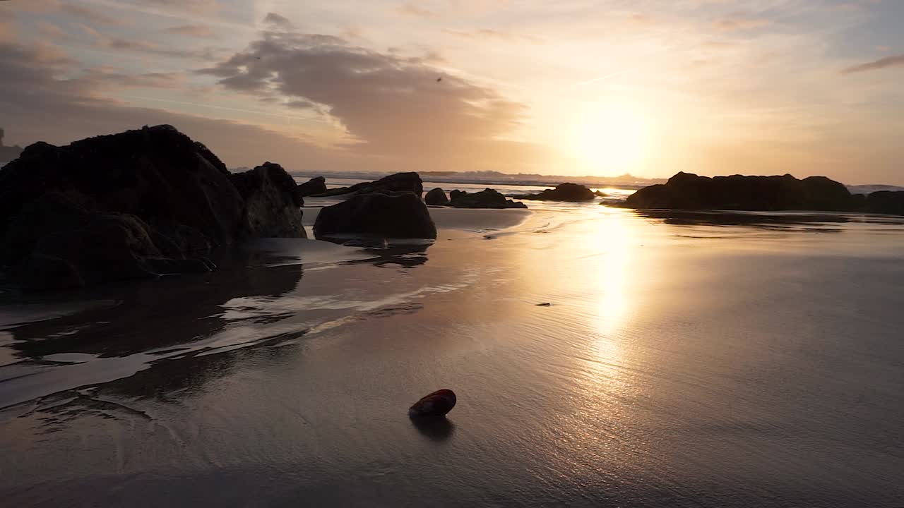 tiro estático al atardecer en cámara lenta