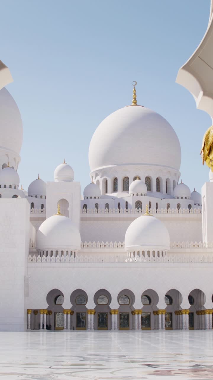 Esterno della Grande Moschea Sheikh Zayed