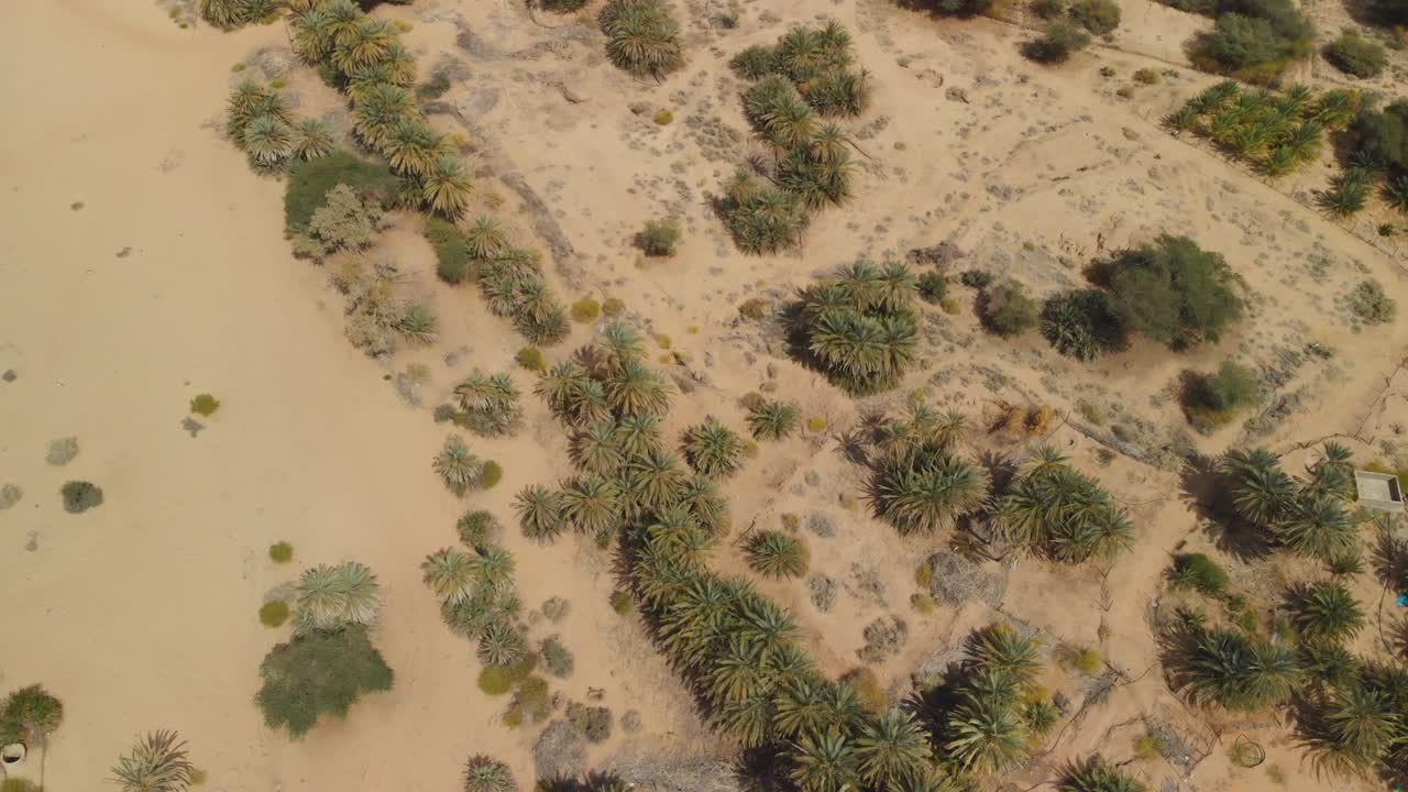 Vistas aéreas del valle de Wadi Al Disah en la región de Tabuk, Arabia Saudita.