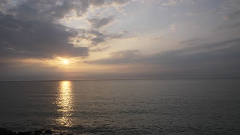 early-morning-sunrise-in-Ireland