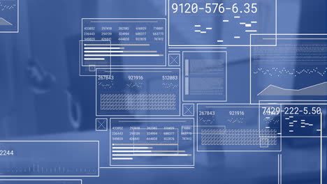 animación del procesamiento de datos en un escritorio con computadora
