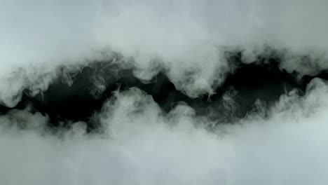 nubes de niebla y humo