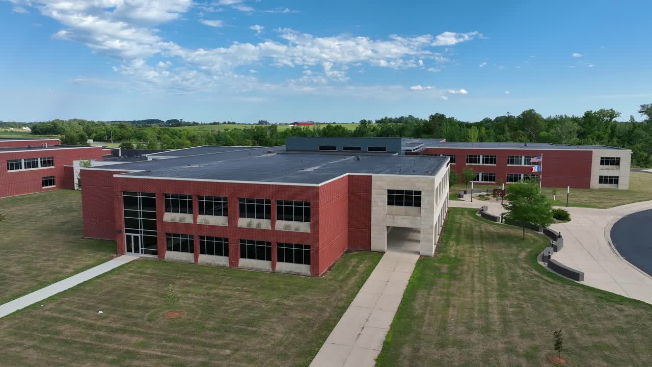 edificio de la escuela americana