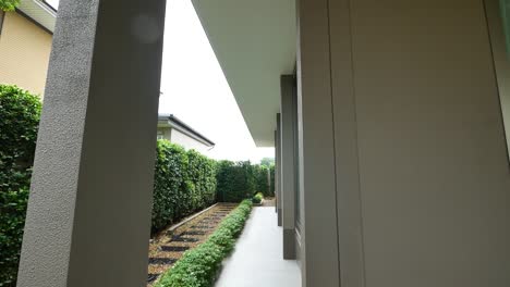 modern contempoprary beige home exterior design