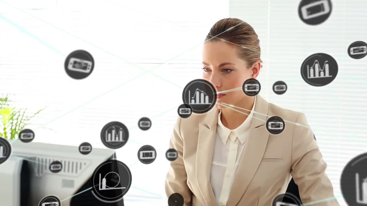 animación de iconos conectados sobre mujer caucásica trabajando en el escritorio en la oficina
