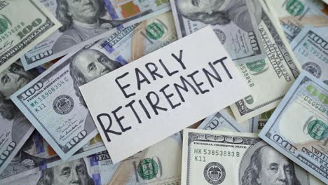 Concept-of-saving-money-to-have-an-early-retirement