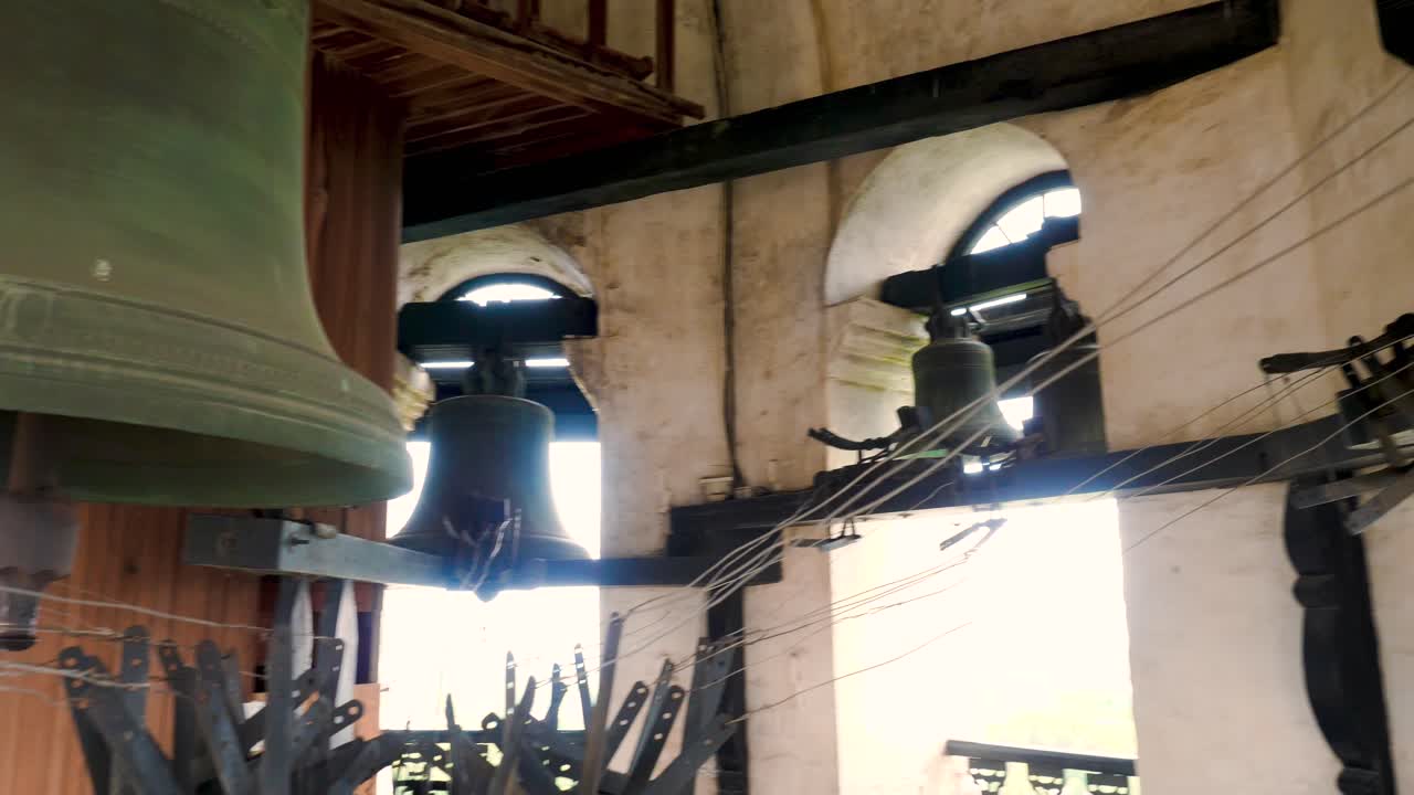 오래된 종탑 내부