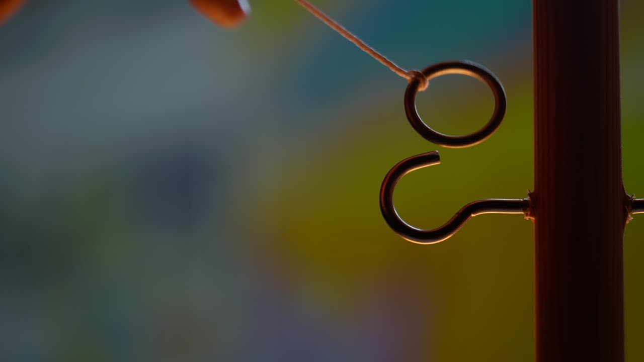 éxito del juego de lanzamiento de anillos, vista macro de primer plano