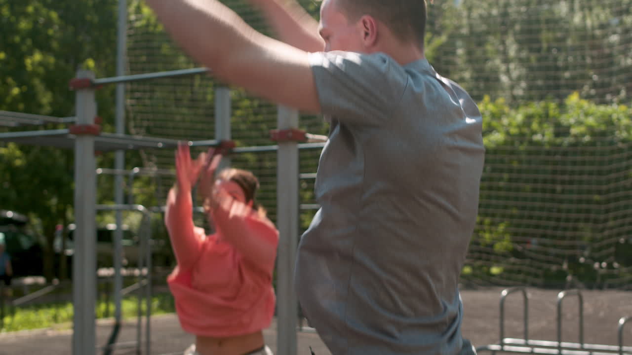 야외에서 는 친구들