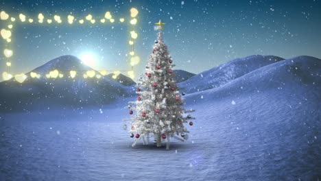 luces brillantes decorativas contra los copos de nieve que caen sobre el árbol de navidad en el paisaje de invierno