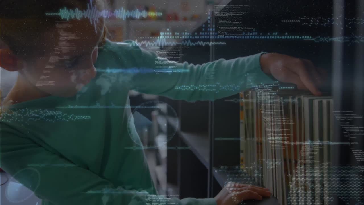 pantallas con procesamiento de datos sobre una chica caucásica buscando una reserva en la biblioteca de la escuela primaria