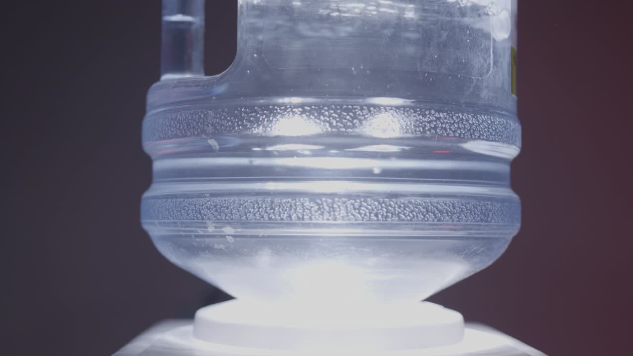 플라스틱 물 크와 함께 물 분배기