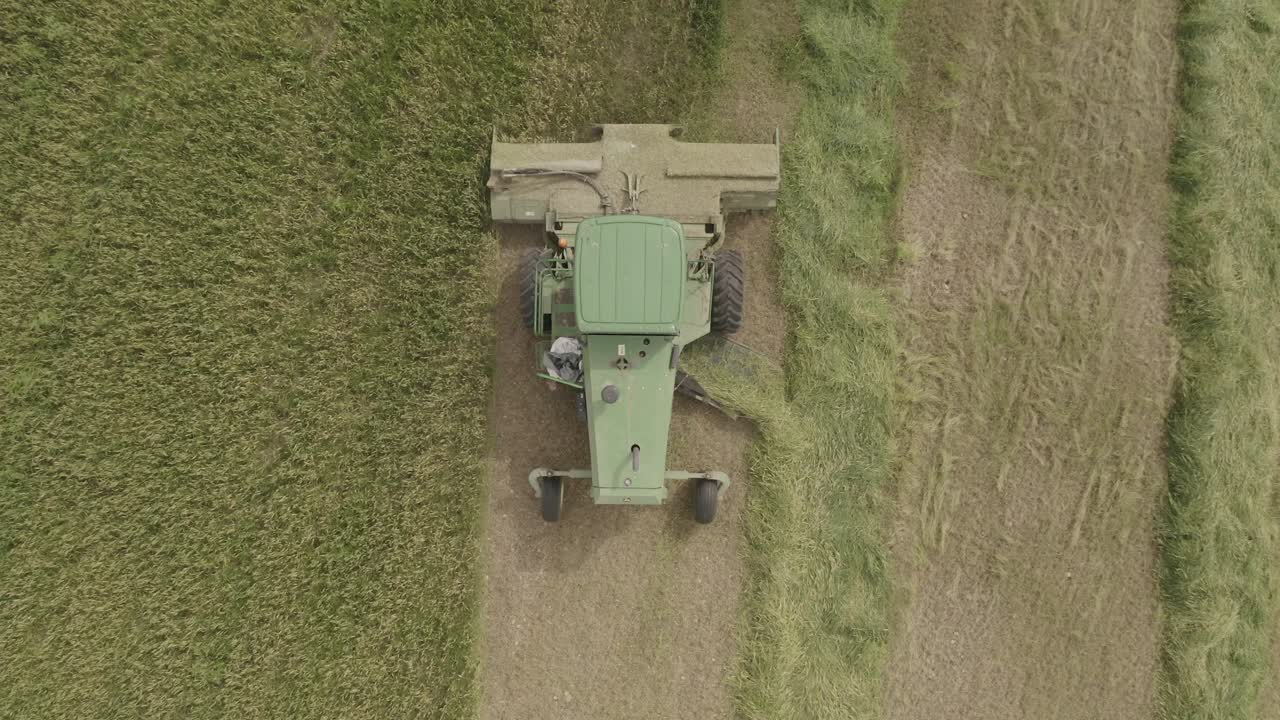 사일리지, 조감도를 위해 수확 밀 결합