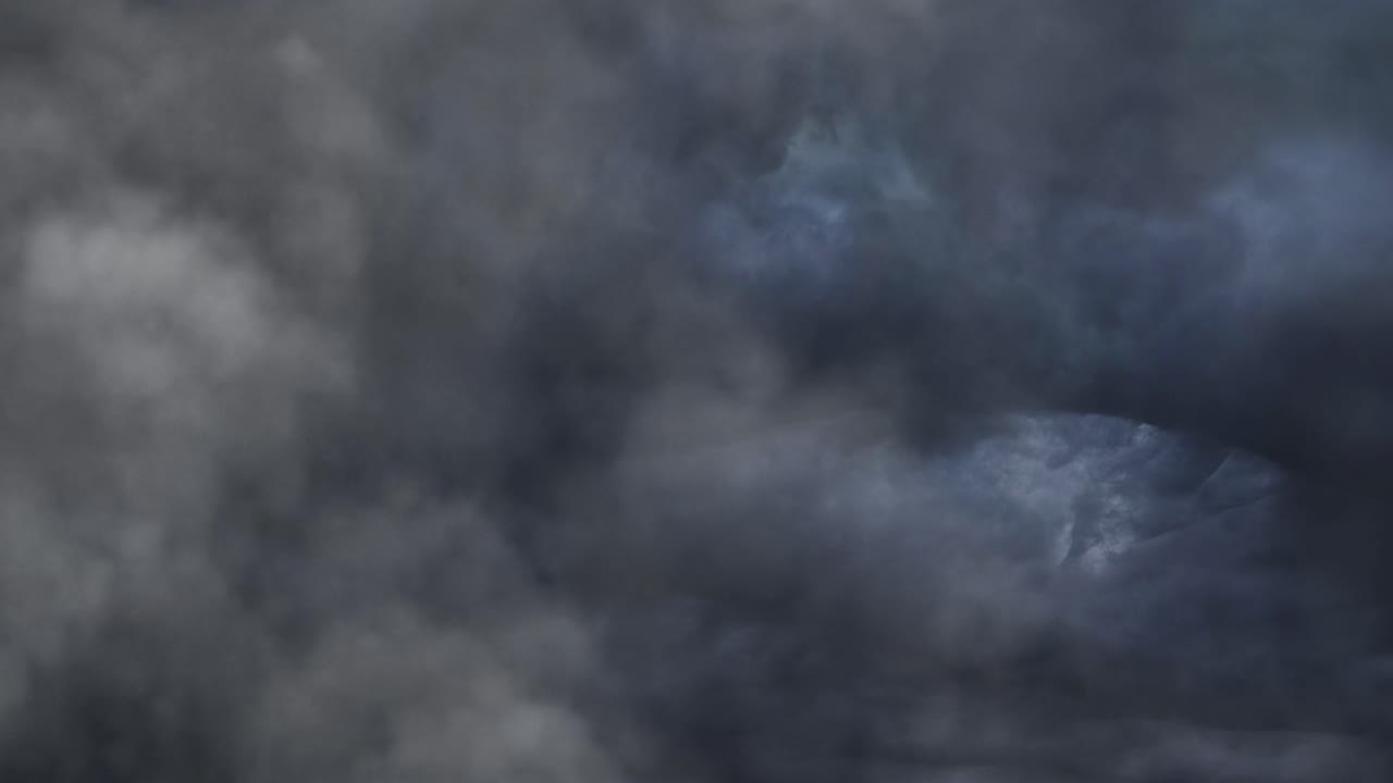 폭풍 여름 경고 4k