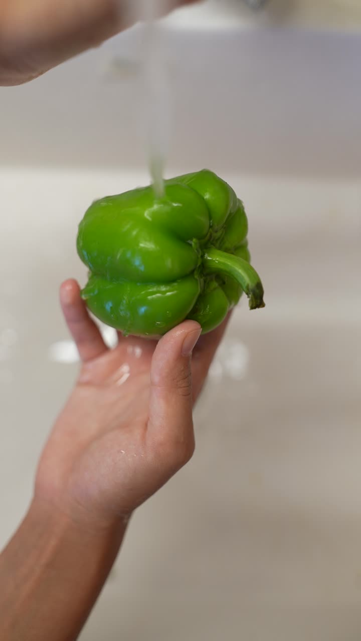 초록 고추 를 는 것