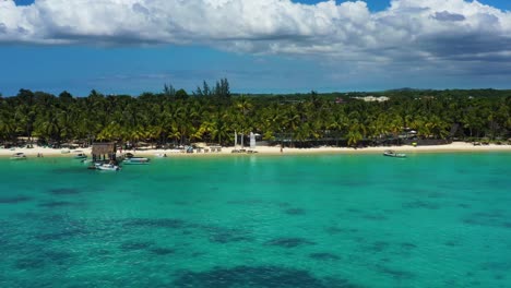 tropical beach in mauritius