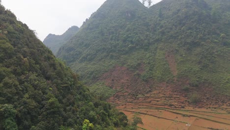 fly through the fog-covered limestone mountains of ha giang. discover the stunning and mysterious beauty of northern vietnam’s rural, mountainous landscapes.