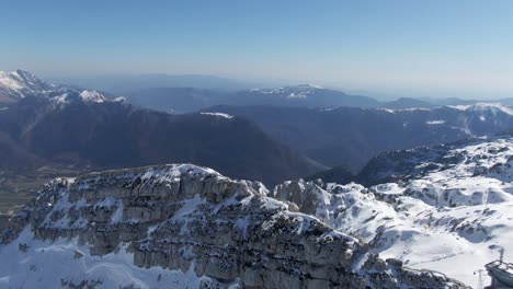 cume de montanha de pedra