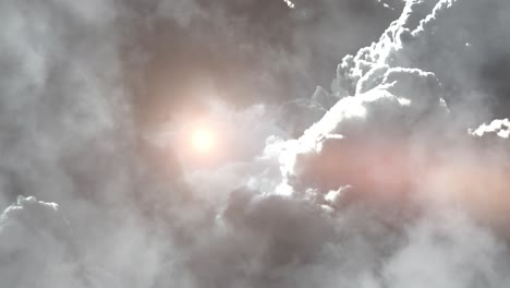 punto de vista del sol en una espesa nube en el cielo azul